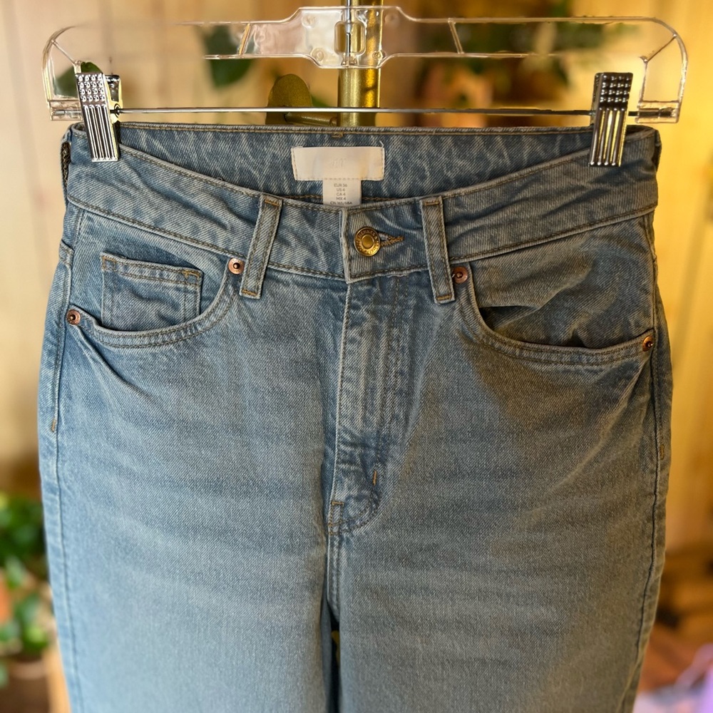 H&M High Rise Mom Jeans - Picture 7 of 8